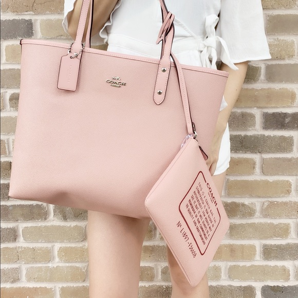 Gaby’sBags👜💕-Coach pink reve tote with zip pouch - Picture 5 of 6